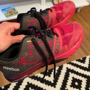 Reebok nano 5.0 size 7.5 red womens